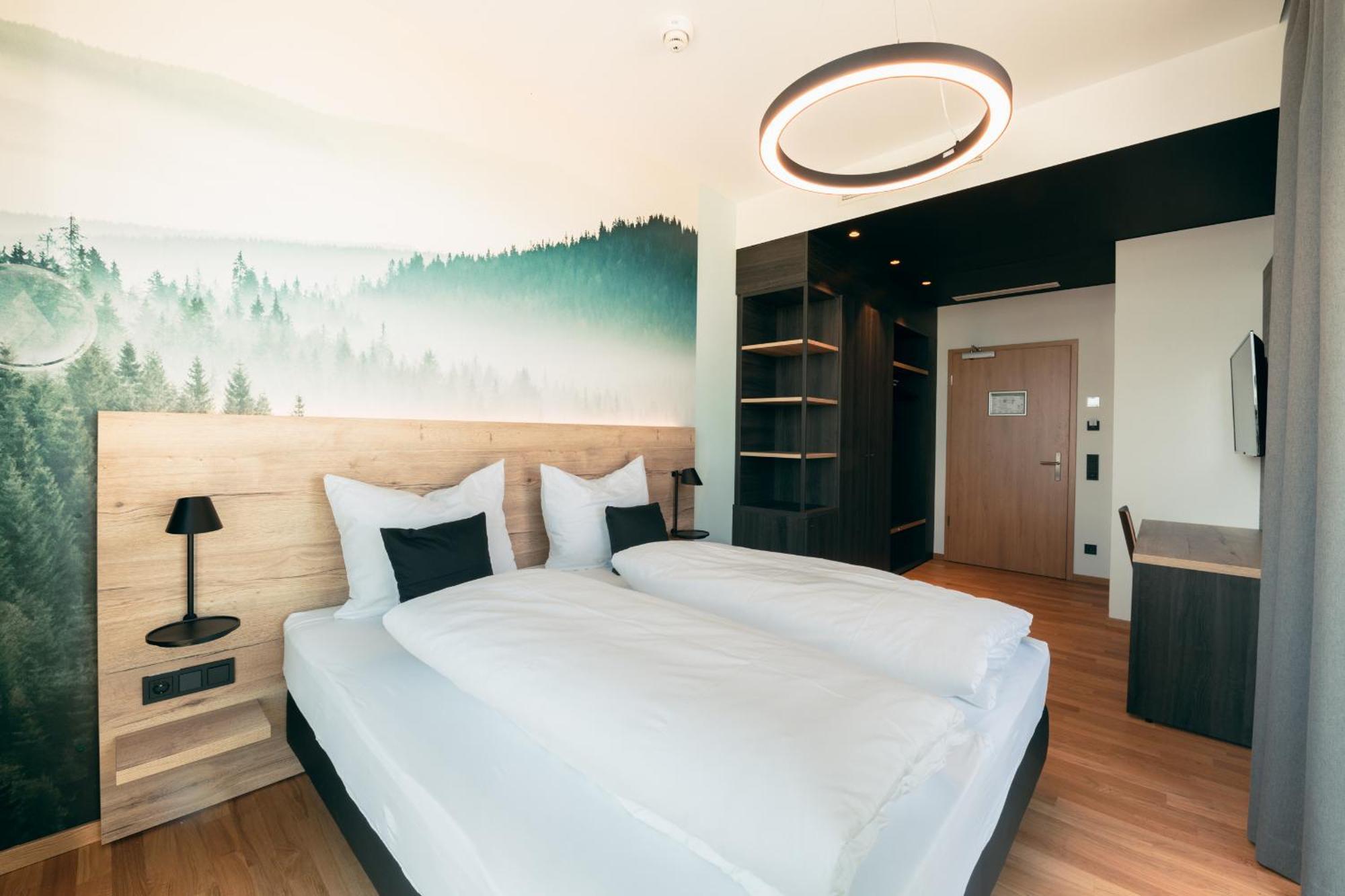 Target World Hunter'S Lodge Landscheid Exterior foto